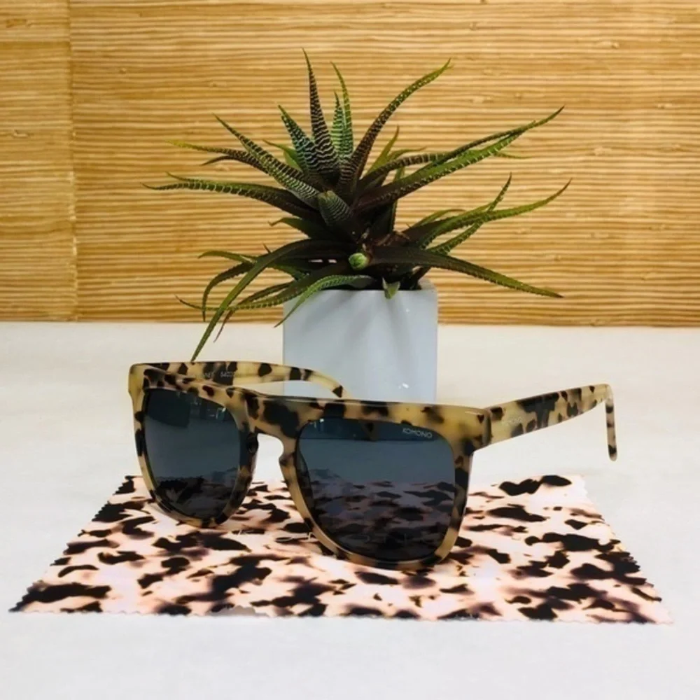 KOMONO Bennet Ivory Demi Sunglasses 🕶 (NEW) tan brown
